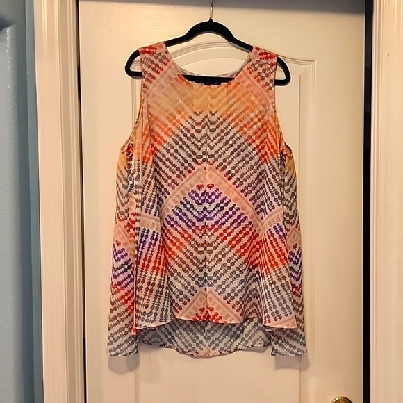 Sharagano Tops - Beautiful flowing top!!!